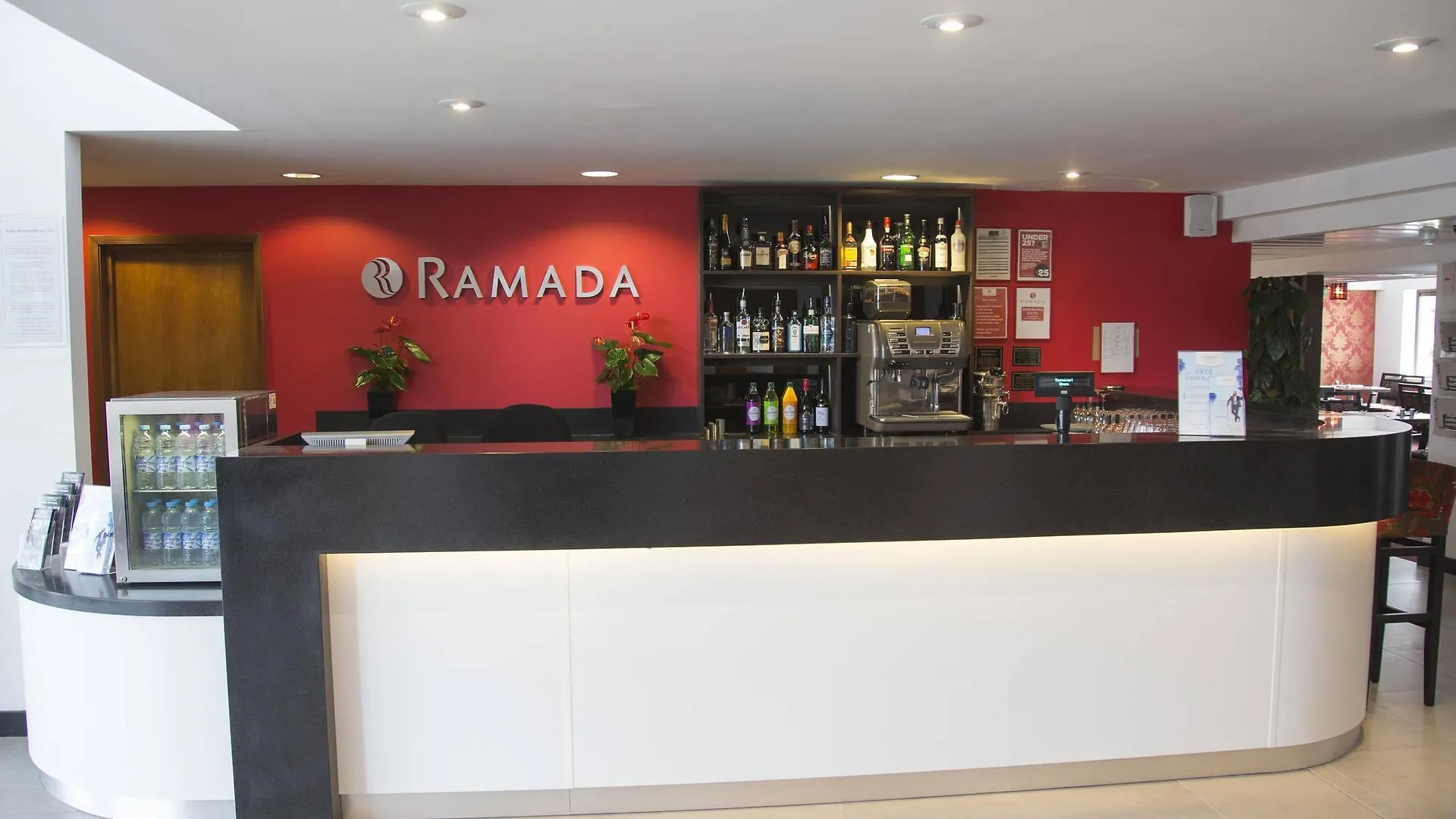 Ramada Cambridge Hotel Fen Drayton 4*,
