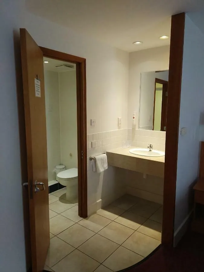 Ramada Cambridge Hotel Fen Drayton 4*,
