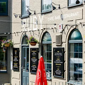 Hotel Oyo Ruby Pub & ***