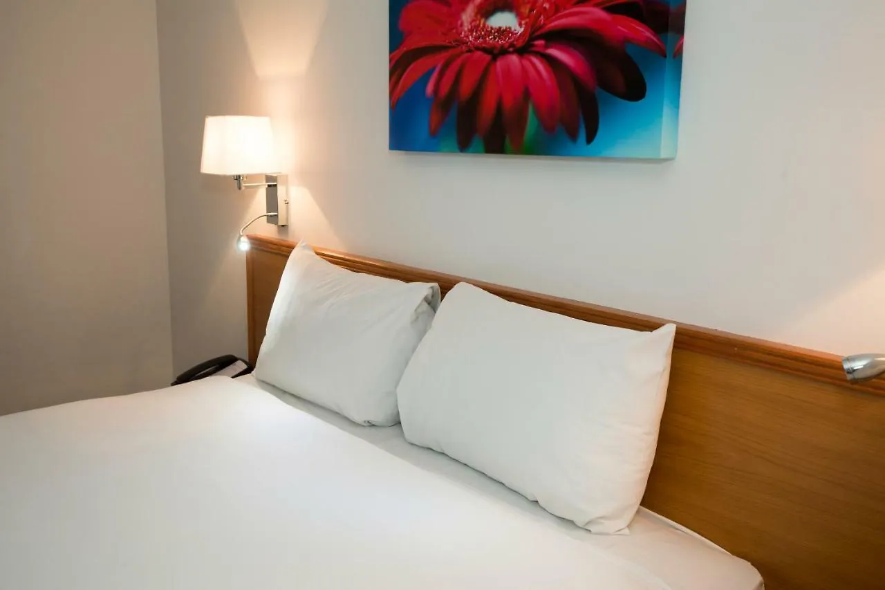 Ramada Cambridge Hotel Fen Drayton