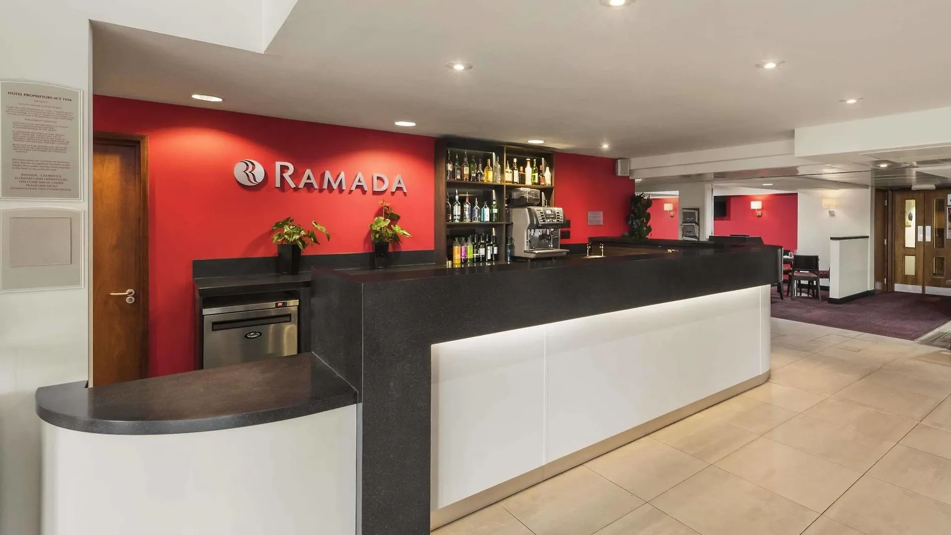 Hotel Ramada Cambridge Fen Drayton